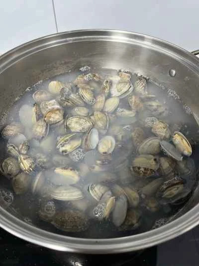 アサリ炒めの作り方：2