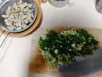 アサリと野生の玉ねぎの炒め物の作り方：2