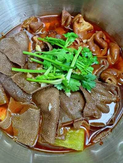 豚の腸と胃袋の煮込みの作り方：17