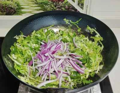 千切り野菜炒めの作り方：3