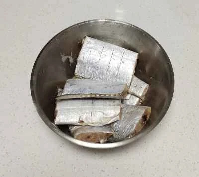 蒸しリボンフィッシュの切り身のレシピ手順：2