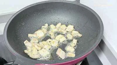 自家製ニンニクとネギ風味の塩豚を使った冬瓜炒めの作り方：7