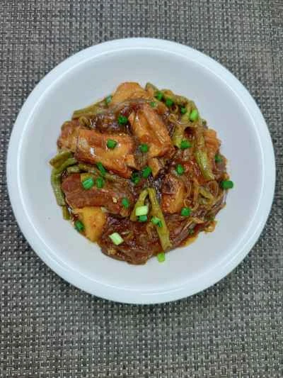 豚バラ肉、ジャガイモ、インゲン、春雨の煮込みの作り方：18