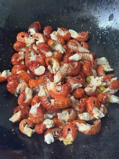 鶏の足とロブスターのしっぽの煮込みの作り方：15