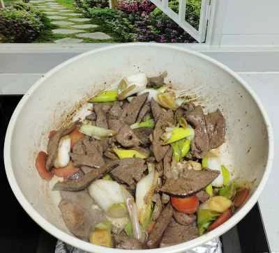 レバーチップとネギの炒め物の作り方：6