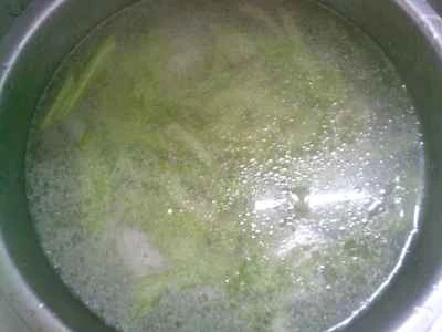 セロリ入り豚もも肉炒めの作り方：12