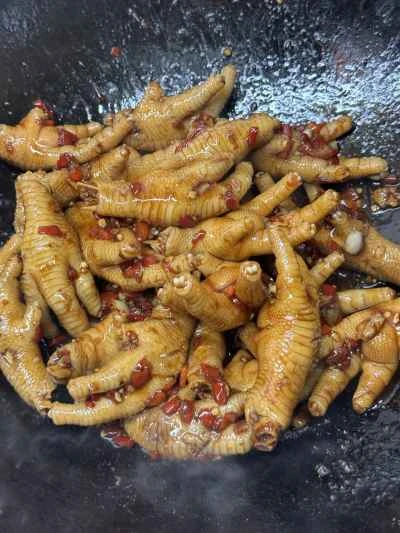 塩漬けカラシナを使った鶏足の煮込みの作り方：8