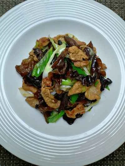 豚肉とネギとキクラゲの炒め物の作り方：13