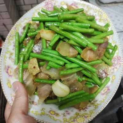ニンニクと塩漬け豚肉を使ったインゲンの炒め物の作り方：8