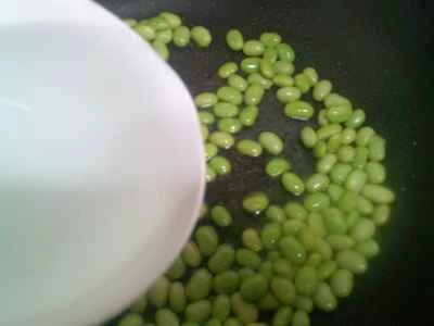 ピーマンとロブスター風味の枝豆炒めの作り方：8