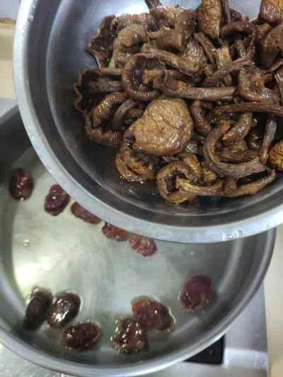 中華ソーセージとキノコの炒め物の作り方：5