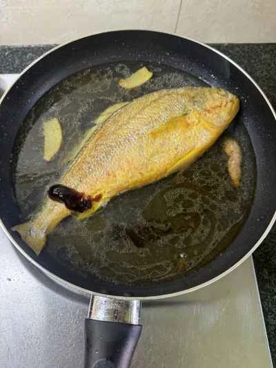 春雨入りの黄ニベの煮込みの作り方：6