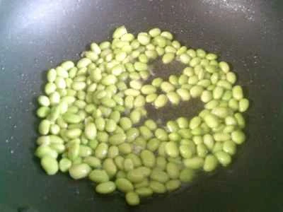 冬瓜と漬物と枝豆の炒め物の作り方：6