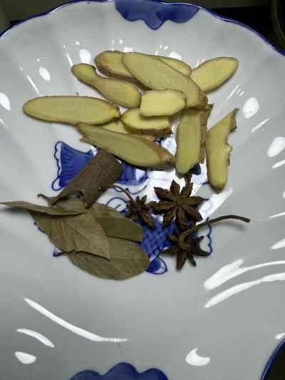 大豆入り豚腸煮込みの作り方：5