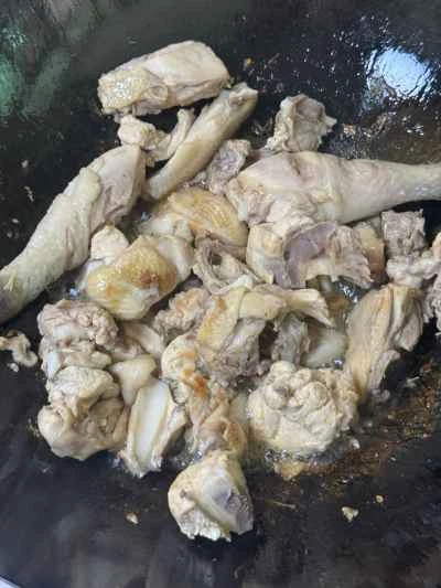 鹿角茸を使った鶏肉の煮込みの作り方：5