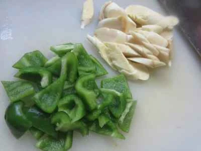 エビとピーマンとタケノコの炒め物の作り方：5