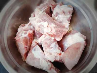 豚スペアリブの煮込みの作り方：2