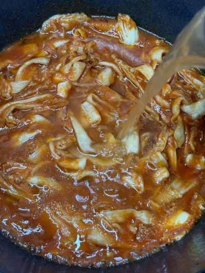 キムチ、豆腐、エビの鍋の作り方：5