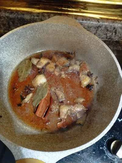 伝統的な中華風豚肉の煮込みレシピ 手順：4