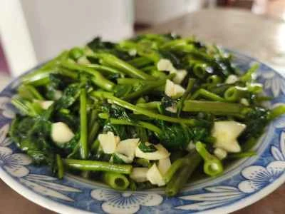 ニンニク入りクリーミーほうれん草の作り方：6