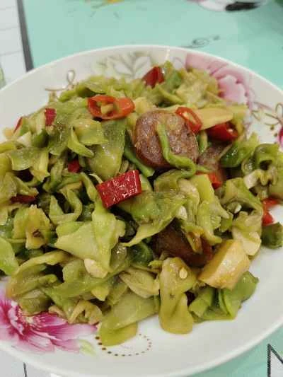 乾燥レタスと中華ソーセージの炒め物の作り方：10