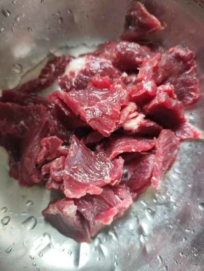 牛肉と唐辛子の炒め物の作り方：1