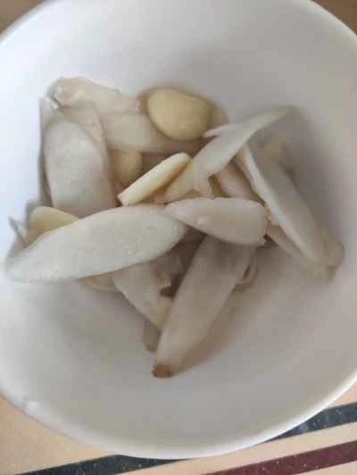 生姜で炒めた鴨肉の作り方：3