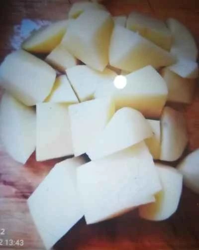 牛肉とジャガイモの煮込みの作り方:2