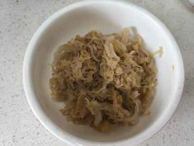 キャベツのピクルスとスクランブルエッグの作り方：2