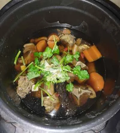 ニンジン入りラム肉の煮込みの作り方：6