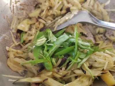 千切りジャガイモ、千切りナス、千切りピーマンの炒め物の作り方：5