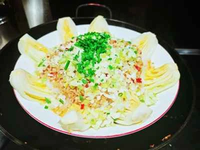 ニンニクと春雨を添えた蒸しチンゲン菜：手順8