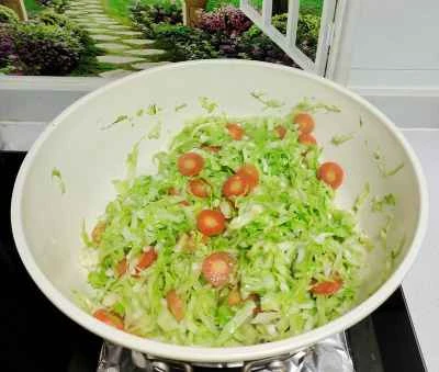 ニンジンとキャベツの炒め物の作り方：6