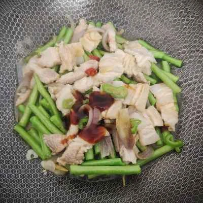 黒山豚とインゲンの炒め物のレシピ