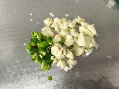 乾燥レタスとキクラゲの炒め物の作り方：3