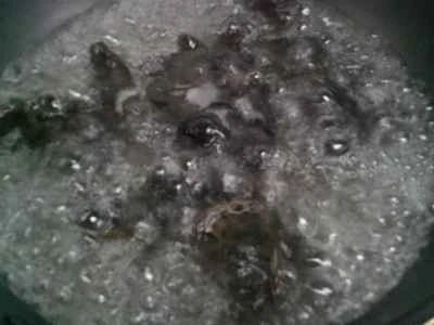 黒キクラゲ、ランチョンミート、卵を使った卵炒めの作り方：7