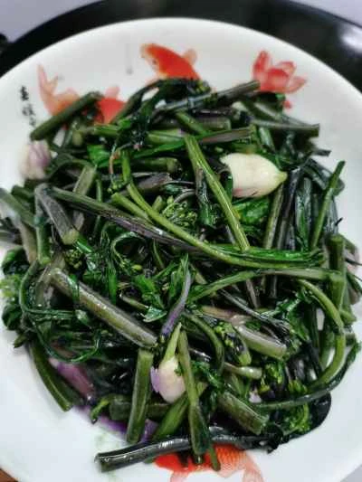 ニンニク入り赤カラシナ炒めの作り方：7