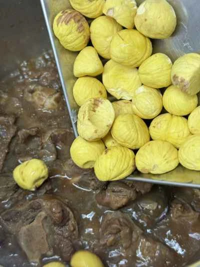 栗入り牛テールの煮込み レシピステップ: 12