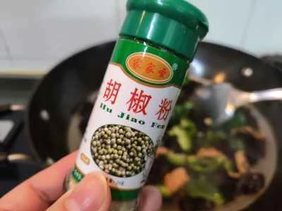 きくらげ、ピーマン、豚肉の炒め物の作り方：9