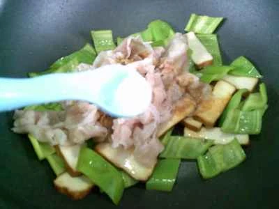 牛肉と乾燥豆腐とピーマンの炒め物の作り方：7