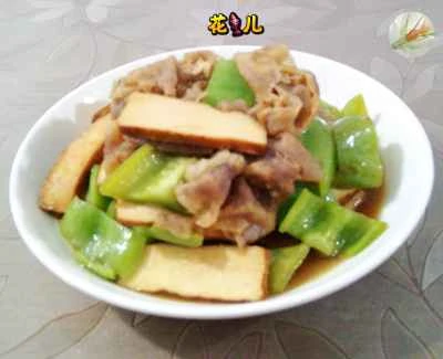 牛肉と乾燥豆腐、ピーマンの炒め物のレシピ