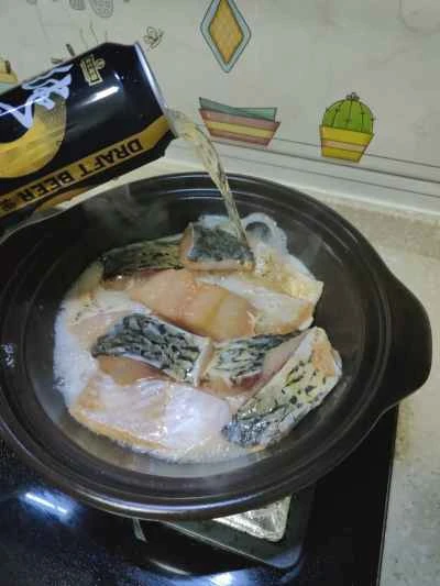 土鍋で煮込んだ魚の腹肉の作り方：8