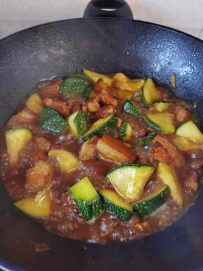 ベビーカボチャ入り豚バラ肉の煮込み レシピ手順：16