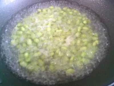 冬瓜と漬物と枝豆の炒め物の作り方：7