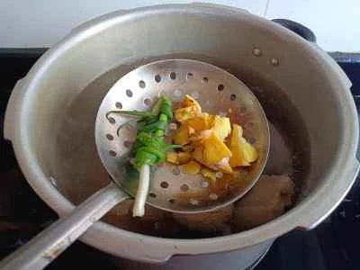 豚足の煮込みレシピの手順：5