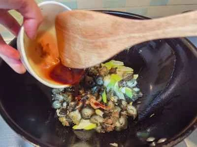 ナマコとネギの炒め物の作り方：11