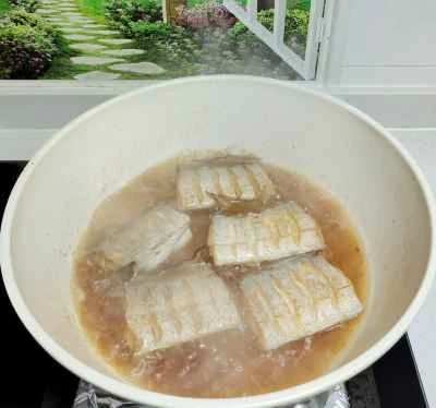 フライパンで焼いたリボンフィッシュのレシピ手順：3