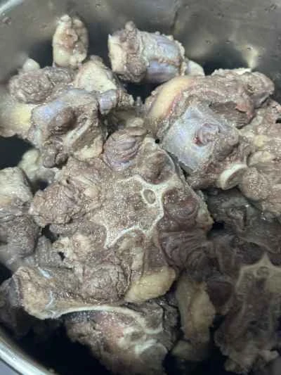 牛テール骨の煮込みレシピの手順：3