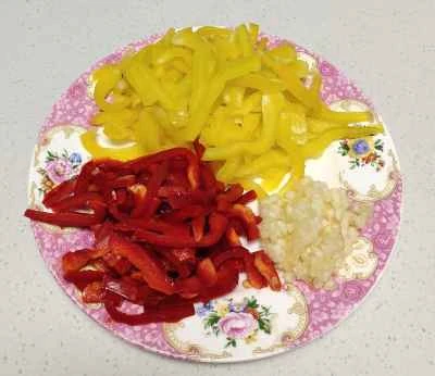 ピーマンとキャベツの炒め物の作り方：1