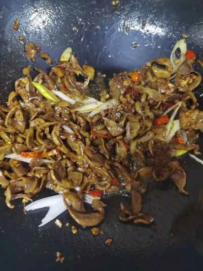 鶏砂肝とインゲンのピクルスのスパイシー炒めの作り方：7